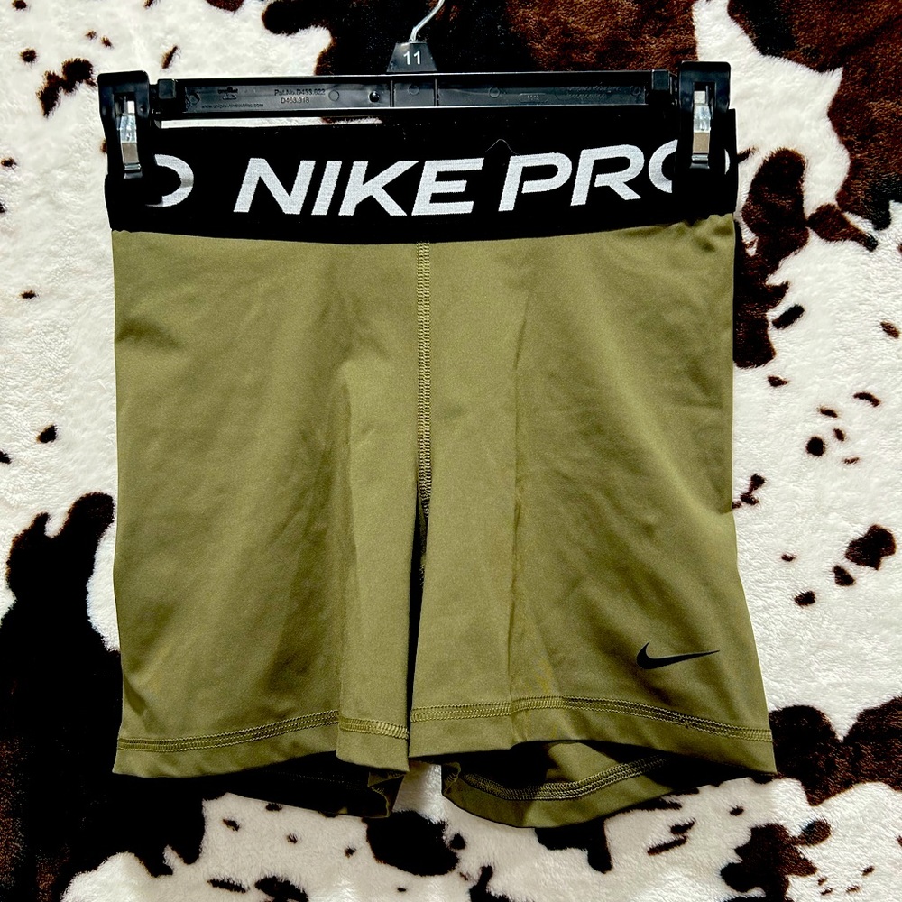 3” inseam Nike Pros